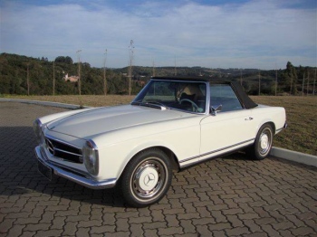 1970 Mercedes Benz 280SL Pagoda